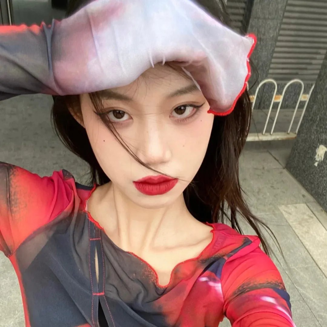传闻中的女人